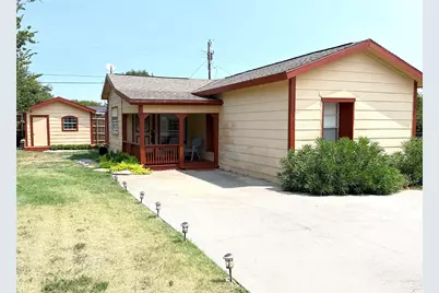 111 Ivy Lane, Roanoke, TX 76262 - Photo 1