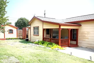 111 Ivy Ln, Roanoke, TX 76262 - Photo 3