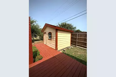 111 Ivy Lane, Roanoke, TX 76262 - Photo 9