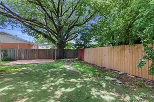 2204 Dunloe Ave, Dallas, TX 75228 - Photo 23