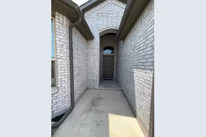 521 Roundstone Road, Fort Worth, TX 76052 - Photo 1