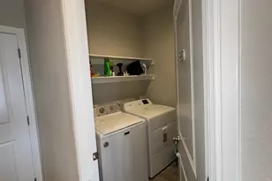 521 Roundstone Rd, Fort Worth, TX 76052 - Photo 5