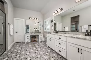 7018 New Castle Ln, Sanger, TX 76266 - Photo 15