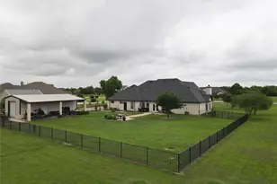 624 Horseshoe Bend, Royse City, TX 75189 - Photo 3