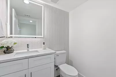 7207 Mohawk Drive #303, Dallas, TX 75235 - Photo 11