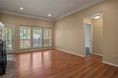 3715 Dahlia Drive, Grand Prairie, TX 75052 - Photo 3