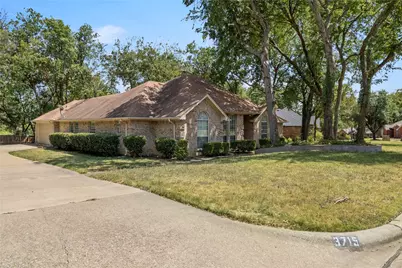 3715 Dahlia Drive, Grand Prairie, TX 75052 - Photo 1