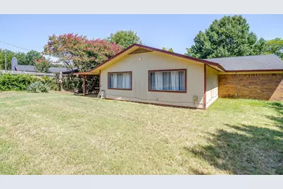 731 NW Wood Street, Burleson, TX 76028 - Photo 35