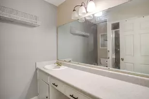731 NW Wood St, Burleson, TX 76028 - Photo 31