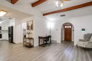 731 NW Wood St, Burleson, TX 76028 - Photo 3
