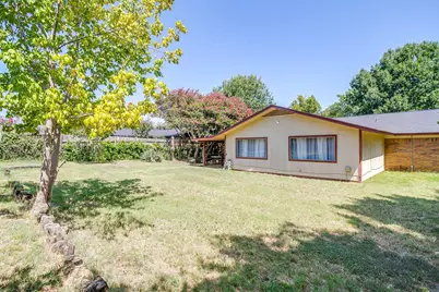 731 NW Wood Street, Burleson, TX 76028 - Photo 37