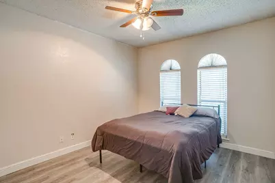 731 NW Wood Street, Burleson, TX 76028 - Photo 17