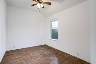 7800 Harvest Hill Rd, North Richland Hills, TX 76182 - Photo 13