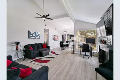 569 Hunters Glen Street, Lewisville, TX 75067 - Photo 3