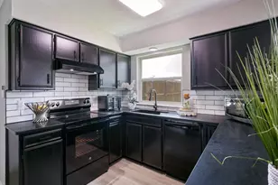 569 Hunters Glen St, Lewisville, TX 75067 - Photo 5