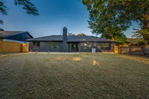1612 Meadowlane Terrace, Fort Worth, TX 76112 - Photo 27