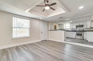 502 N Delaware St, Irving, TX 75061 - Photo 5