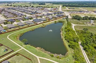 1540 Seabiscuit Dr, Granbury, TX 76049 - Photo 35