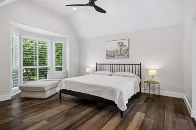 408 Silverton Drive, Irving, TX 75063 - Photo 19