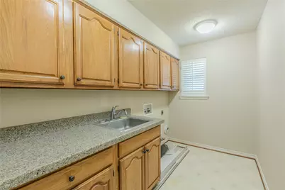 3412 Gatwick Place, Farmers Branch, TX 75234 - Photo 17