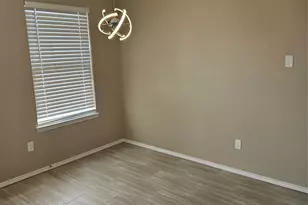 2210 Marvin Dr, Lancaster, TX 75134 - Photo 7