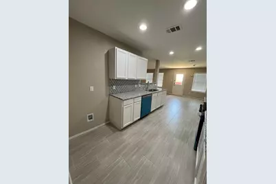 2210 Marvin Drive, Lancaster, TX 75134 - Photo 5