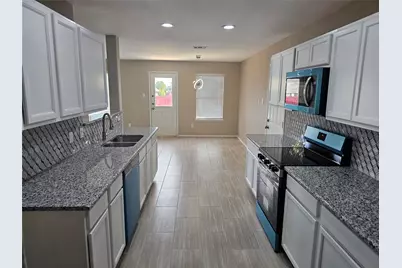 2210 Marvin Drive, Lancaster, TX 75134 - Photo 5