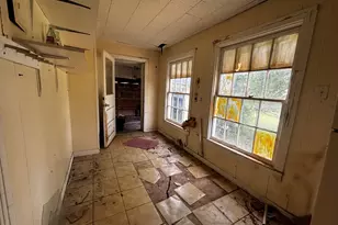 213 S Hampshire St, Saginaw, TX 76179 - Photo 11