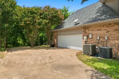 1205 Shannon Lane, Bedford, TX 76022 - Photo 7