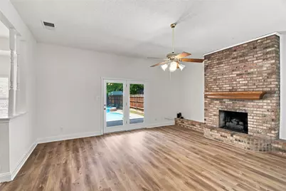 1205 Shannon Lane, Bedford, TX 76022 - Photo 23