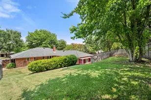 6409 Country Day Trail, Benbrook, TX 76132 - Photo 29