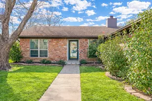 2413 Meadow Ct, Bedford, TX 76021 - Photo 3