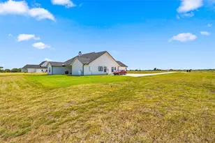 803 Willow Moon Ranch Rd, Crawford, TX 76638 - Photo 35