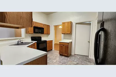 2204 Turf Club Drive, Arlington, TX 76017 - Photo 5