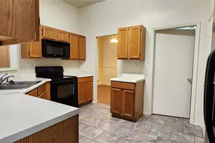 2204 Turf Club Dr, Arlington, TX 76017 - Photo 5