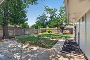 2146 Robin Rd, Lewisville, TX 75077 - Photo 29
