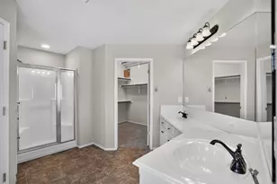 900 Mistflower Ave, Burleson, TX 76028 - Photo 19