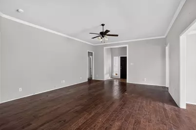 900 Mistflower Avenue, Burleson, TX 76028 - Photo 3