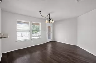 900 Mistflower Ave, Burleson, TX 76028 - Photo 15