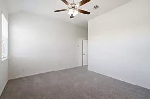 3250 Hunters Gln Dr, Aubrey, TX 76227 - Photo 17