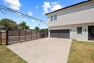 2502 Elsie Faye Heggins Street, Dallas, TX 75215 - Photo 31