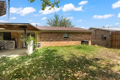 1825 Avenue B, Grand Prairie, TX 75051 - Photo 11