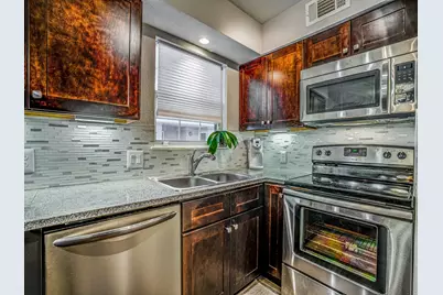 4303 Buena Vista Street #203, Dallas, TX 75205 - Photo 5
