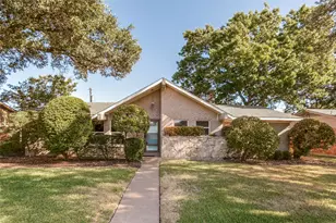 428 Sandy Trail, Richardson, TX 75080 - Photo 1
