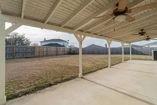 1017 Blue Jay Ln, Sherman, TX 75092 - Photo 5