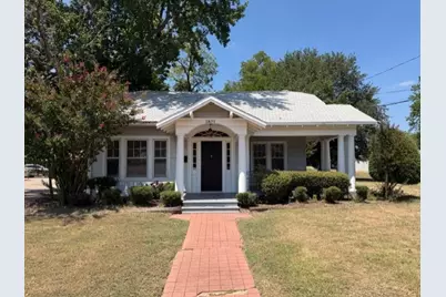1821 Lamar Avenue, Paris, TX 75460 - Photo 1