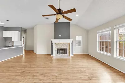 9817 Belfort Drive, Frisco, TX 75035 - Photo 5