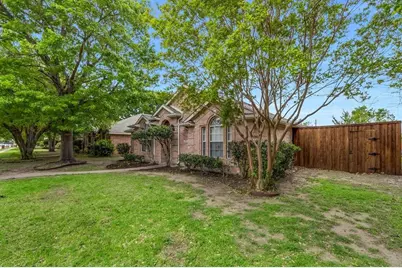 9817 Belfort Drive, Frisco, TX 75035 - Photo 3