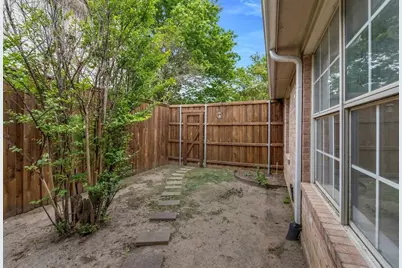 9817 Belfort Drive, Frisco, TX 75035 - Photo 33