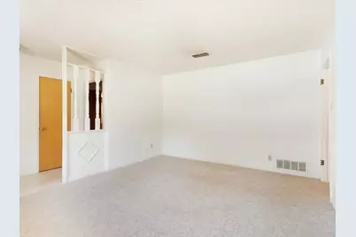 108 W Cunningham Street, Bonham, TX 75418 - Photo 5